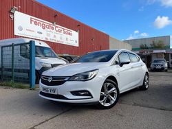 White Used 2016 Vauxhall Astra SRi Hatchback | £3,950 (Fair price)
