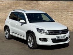 White Used 2015 VW Tiguan R-line Edition SUV | £9,145 (Fair price)