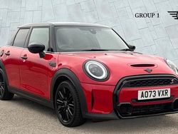 Red Used 2023 Mini Cooper S Exclusive Hatchback | £24,495 (Fair price)