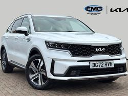 White pearl Used 2022 Kia Sorento 3 SUV | £32,495 (Fair price)