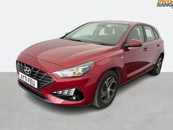 Red Used 2021 Hyundai i30 SE Hatchback | £13,895 (Fair price)