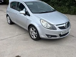 Silver Used 2009 Vauxhall Corsa Hatchback | £595