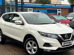 White Used 2019 Nissan Qashqai Acenta Premium SUV | £9,780 (Good price)