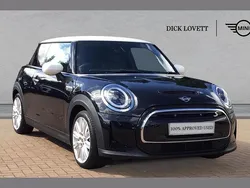 Black Used 2022 Mini Cooper S Level 2 Hatchback | £15,995 (Fair price)