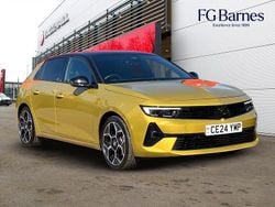 Yellow/black Used 2024 Vauxhall Astra Ultimate Hatchback | £16,999 (Good price)