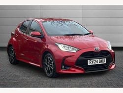 Scarlet flare / ruby Used 2024 Toyota Yaris Hybrid Design Hatchback | £19,999 (Fair price)