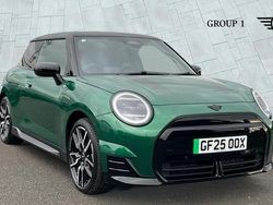 Green Used 2025 Mini Cooper Hatch Hatchback | £27,945 (Expensive)