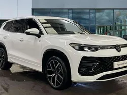 White Used 2025 VW Tayron R-line SUV | £40,669 (Fair price)