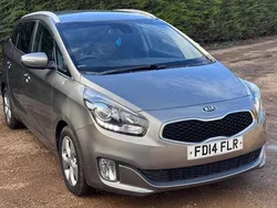 Silver Used 2014 Kia Carens 2 MPV | £3,985 (Fair price)