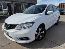 White Used 2015 Nissan Pulsar Acenta Hatchback | £2,490 (Fair price)