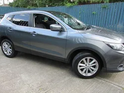 Black Used 2014 Nissan Qashqai Acenta Premium SUV | £6,995 (Expensive)