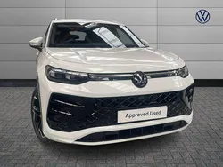 White Used 2025 VW Tayron R-line SUV | £47,999 (Fair price)