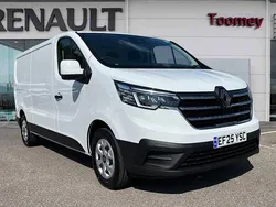 White New 2025 Renault Trafic Van | £24,495