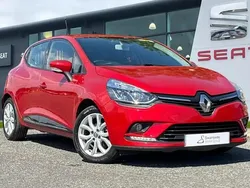 Red Used 2017 Renault Clio IV Dynamique Hatchback | £6,490 (Good price)