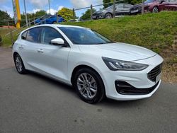 Frozen white Used 2022 Ford Focus Style Hatchback | £12,892 (Fair price)