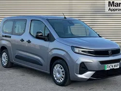Grey New 2025 Vauxhall Combo Design Edition MPV | £17,889 (Fair price)
