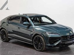 Green New 2025 Lamborghini Urus SUV | £264,895 (Super price)