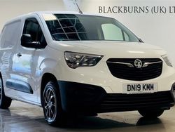 White Used 2019 Vauxhall Combo Edition MPV | £8,340 (A bit pricey)