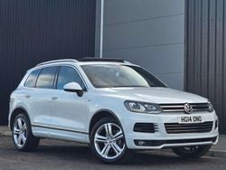 White Used 2014 VW Touareg R-line SUV | £11,990 (Fair price)