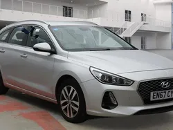 Silver Used 2018 Hyundai i30 SE Estate | £7,990 (Good price)