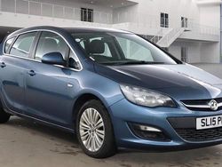 Blue Used 2015 Vauxhall Astra Excite Hatchback | £1,999 (Fair price)