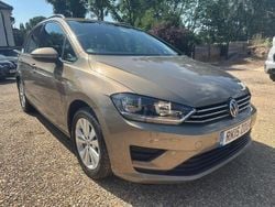 Gold Used 2015 VW Golf Sportsvan SE MPV | £8,648 (Good price)