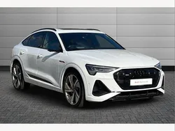 White Used 2022 Audi e-tron Sportback Advanced SUV | £35,595
