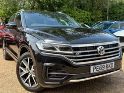 Black Used 2019 VW Touareg R-line SUV | £33,490 (Fair price)