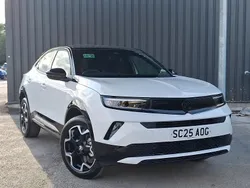 Brilliant paint arctic white New 2025 Vauxhall Mokka SUV | £22,498 (Fair price)