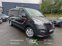 Black Used 2015 Renault Trafic Van | £10,995 (Expensive)
