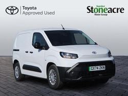 White Used 2024 Toyota Proace Van | £16,000 (Fair price)