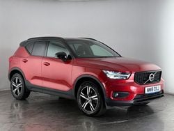 Red Used 2018 Volvo XC40 R-Design SUV | £22,200 (Fair price)