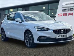 Glacial white Used 2021 Seat Leon XCELLENCE Lux | £17,595 (Fair price)
