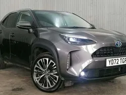 Used 2024 Toyota Yaris Hybrid Estate | £19,495 (Good price)