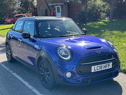 Blue Used 2018 Mini Cooper S Hatch Hatchback | £16,690 (Fair price)