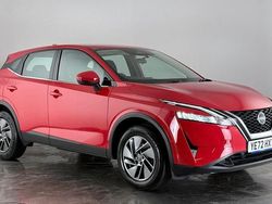 Red Used 2022 Nissan Qashqai Acenta Premium SUV | £16,600 (Good price)