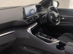 White Used 2024 Peugeot 3008 Allure SUV | £20,056 (Good price)
