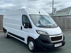 Used 2022 Peugeot Boxer Van | £15,594 (Expensive)