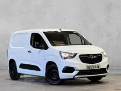 White Used 2020 Vauxhall Combo Sportive MPV | £4,950 (Super price)