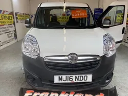 White Used 2016 Vauxhall Combo S MPV | £3,995 (Fair price)