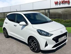 White Used 2023 Hyundai i10 Premium Hatchback | £13,095 (Fair price)