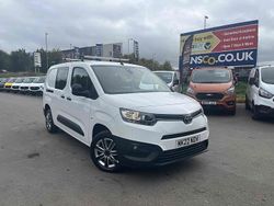 White Used 2022 Toyota Proace Van | £13,795 (A bit pricey)