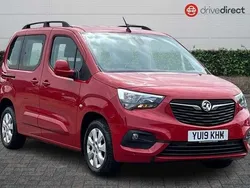 Red Used 2019 Vauxhall Combo S MPV | £11,998 (Fair price)