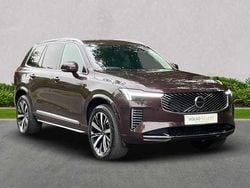 Used 2025 Volvo XC90 Core SUV | £47,319 (Expensive)