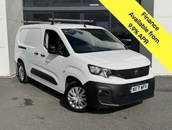 White Used 2022 Peugeot Partner Premium MPV | £9,600 (Fair price)