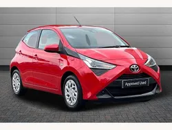 Red Used 2021 Toyota Aygo X-play Hatchback | £12,995 (Fair price)