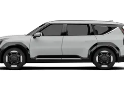 New 2025 Kia EV9 Air SUV | £59,995 (Fair price)