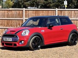 Used 2016 Mini Cooper S Hatchback | £11,800 (Fair price)