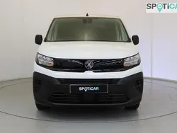 White New 2024 Vauxhall Combo S MPV | £15,499 (Super price)