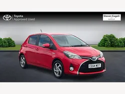 Red Used 2014 Toyota Yaris Hybrid Hatchback | £9,459 (Expensive)